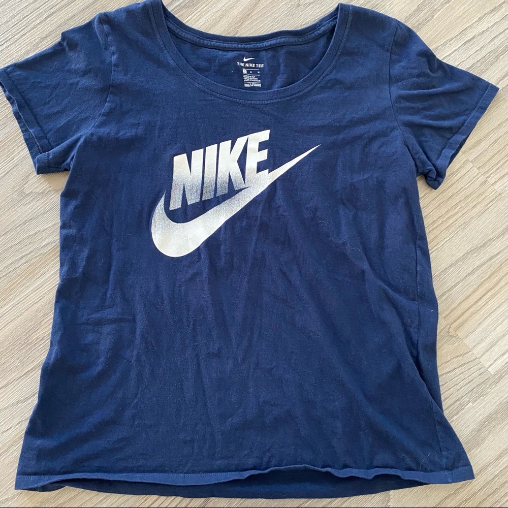 Nike t-shirt